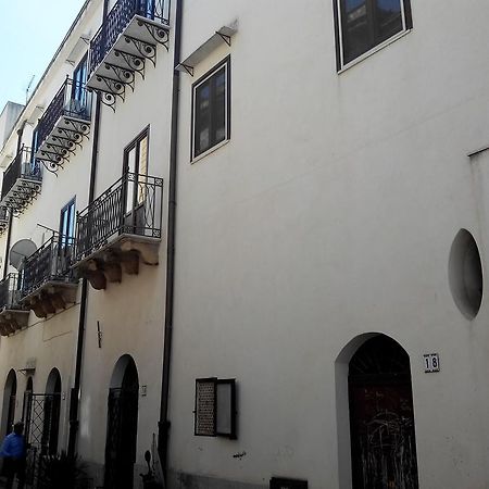 Little House Inside Capo'S Market Apartamento Palermo Exterior foto